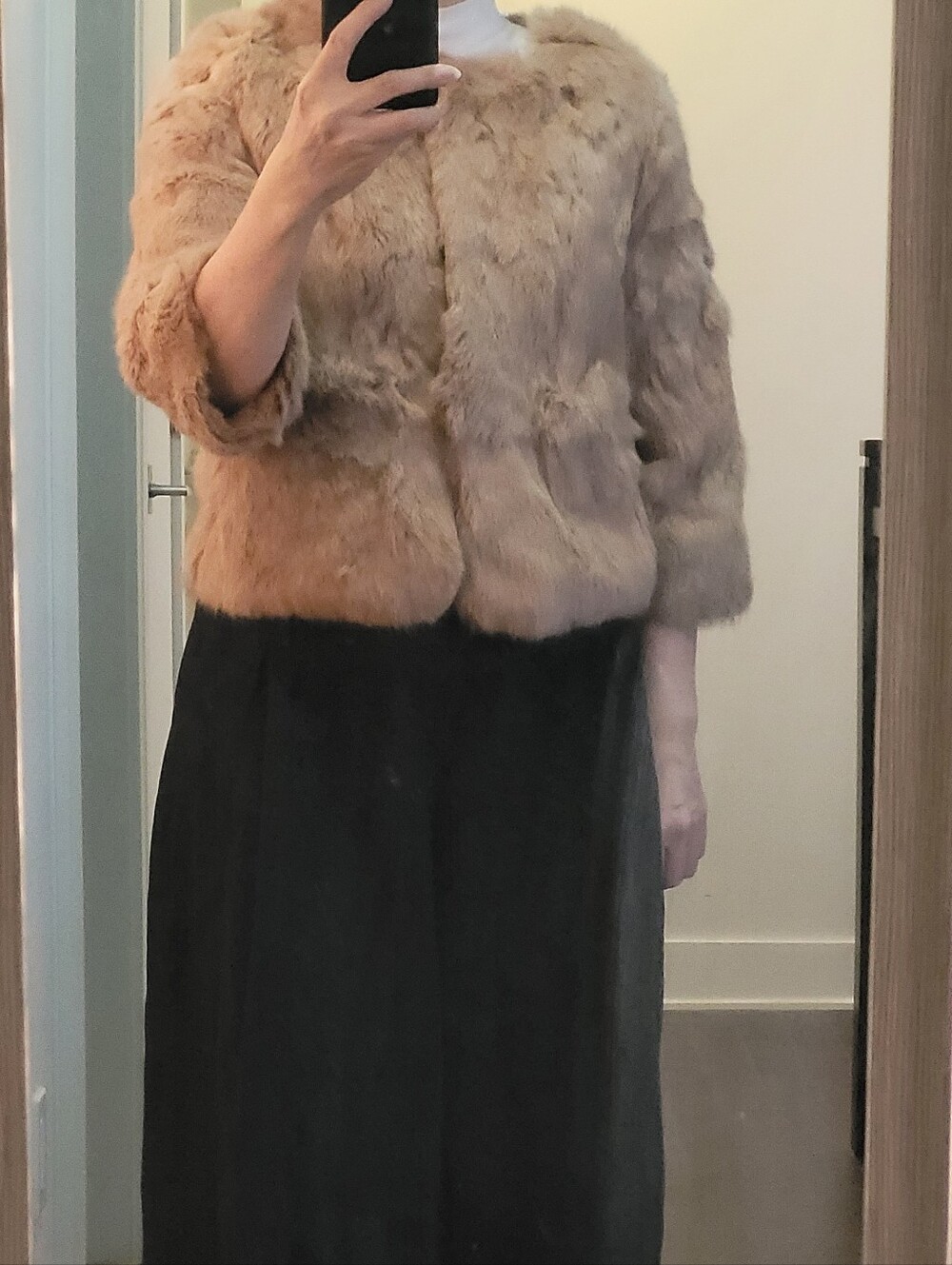 Genuine Rabbit Fur Short Cardigan - Picture 6 of 7